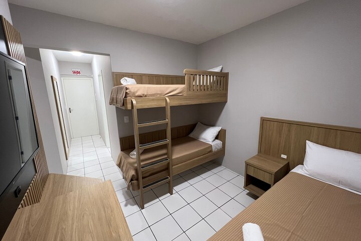 Room 29 of 102