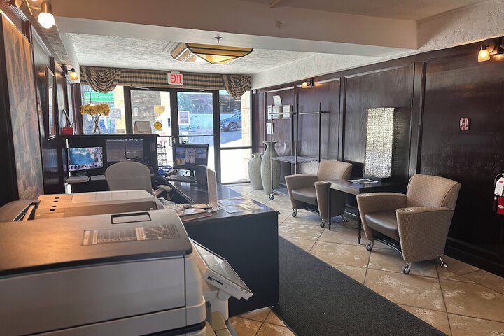 Hotel Interior 4 of 37