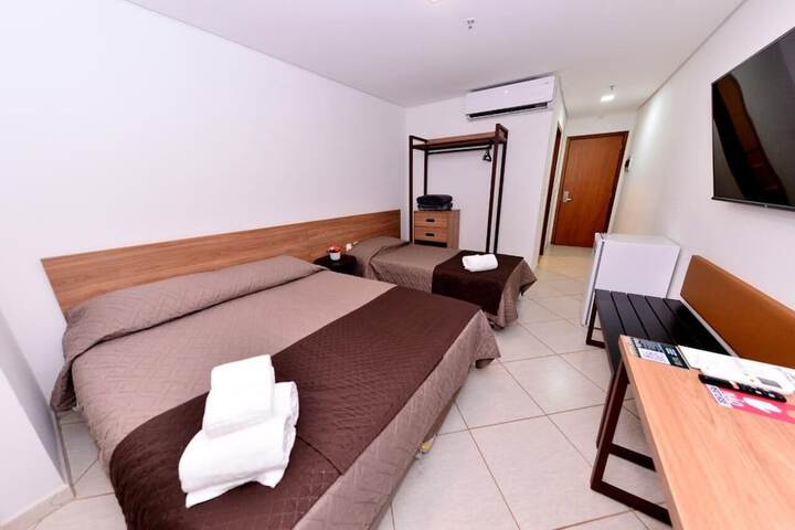 Room 8 of 27