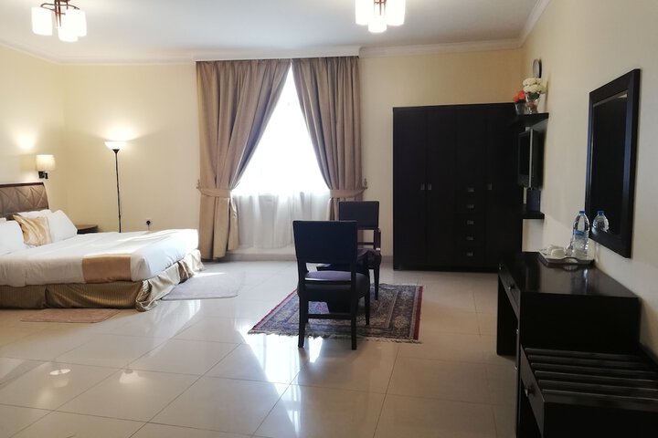 Room 37 of 61