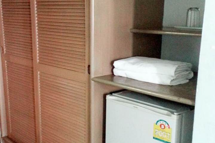 Room 20 of 40