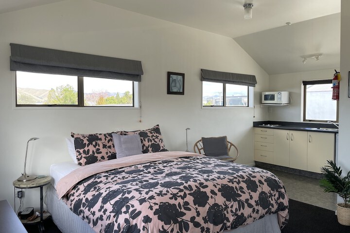 Room 6 of 57