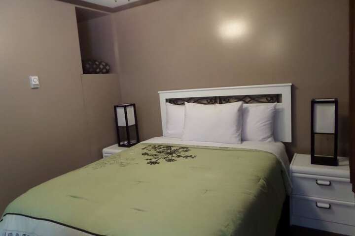 Room 5 of 38