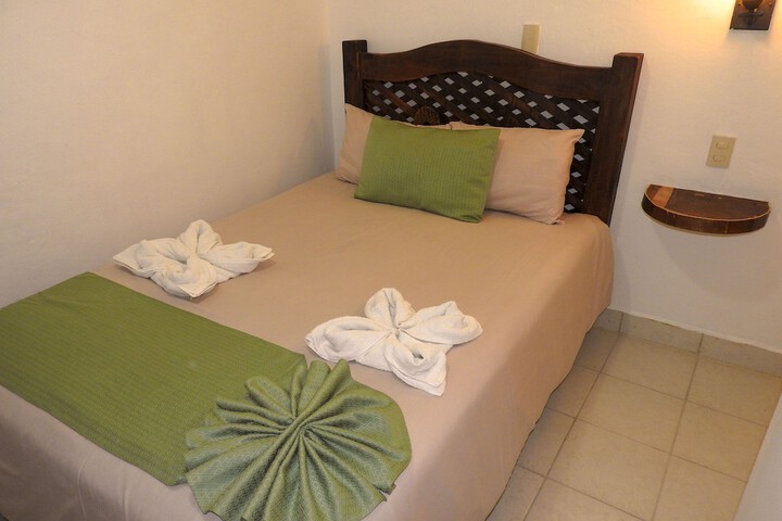 Room 17 of 40