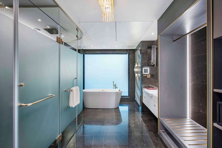 Hotel Interior 104 of 231