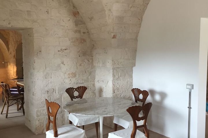 Room 17 of 49