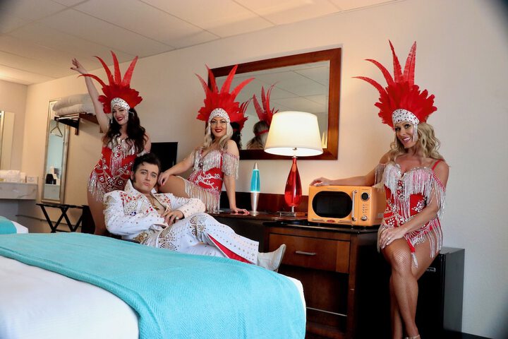 Entertainment 33 of 42