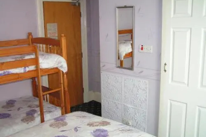 Room 14 of 14