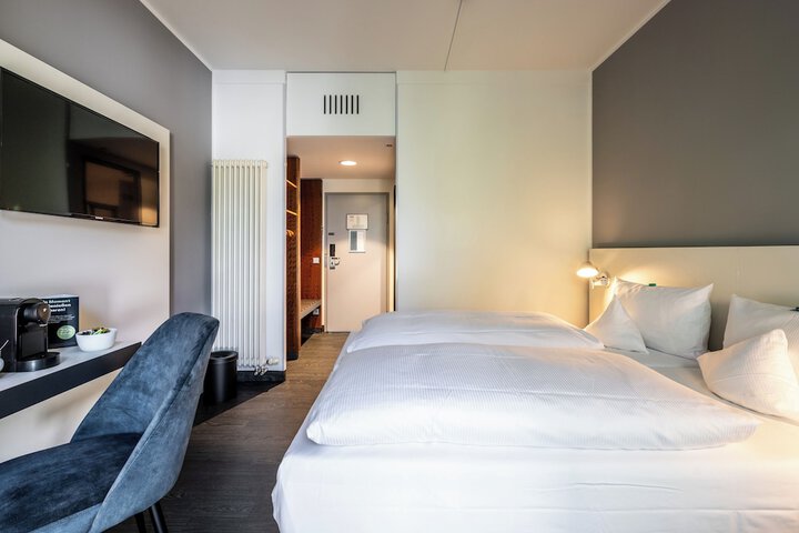 Room 40 of 113