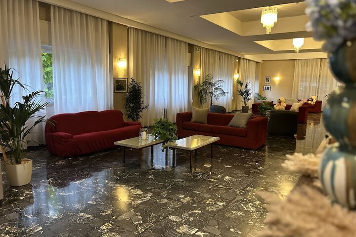 Hotel Interior 6 of 52