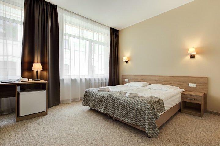 Room 28 of 58