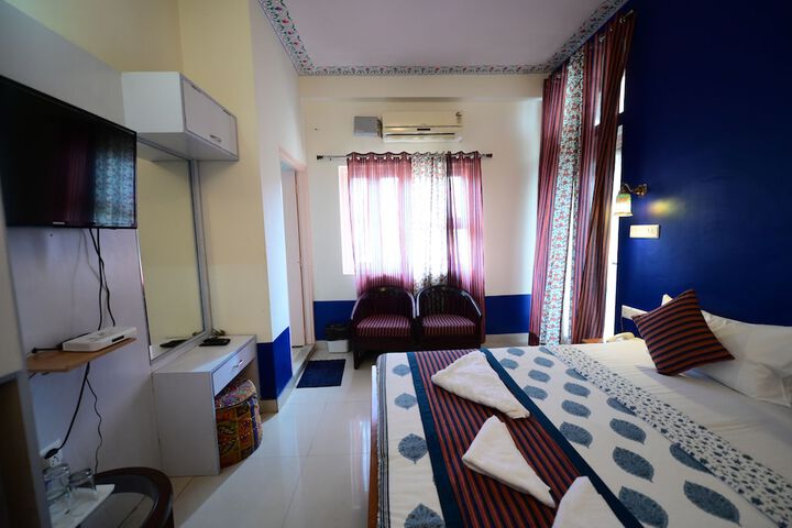 Room 67 of 189