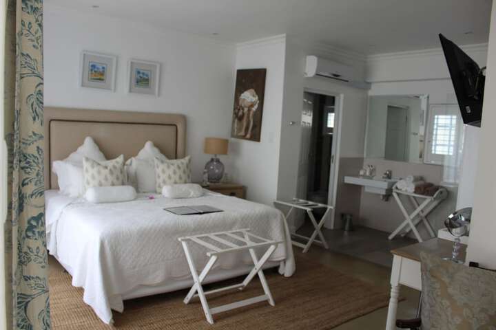 Room 13 of 84