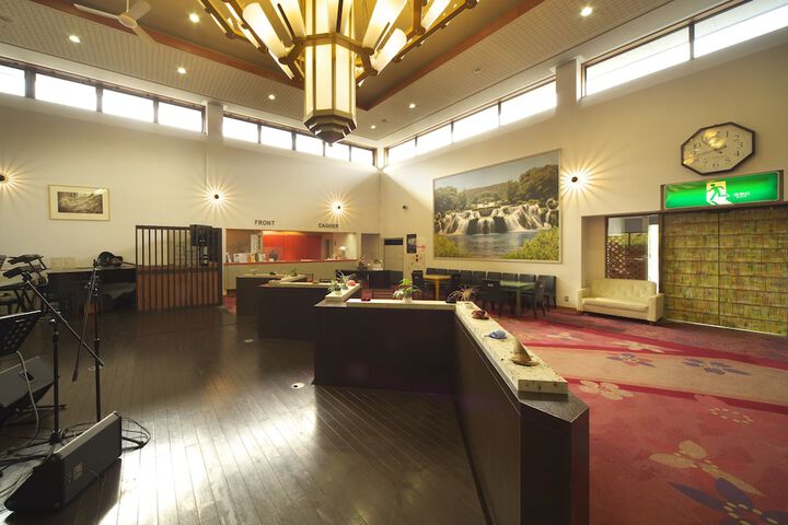 Hotel Lobby