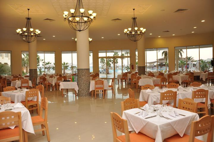 Dining Photos