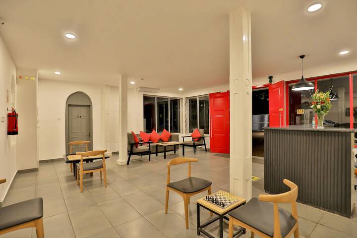 Hotel Interior 3 of 33