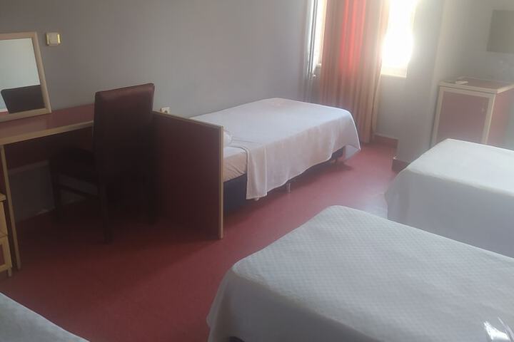 Room 6 of 32