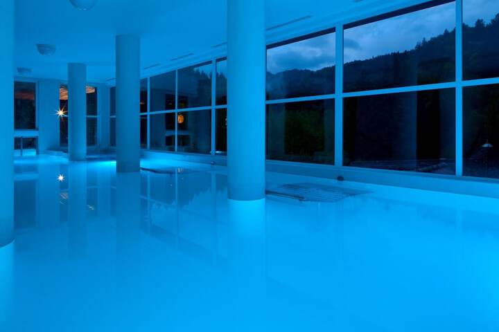 Pool 114 of 204