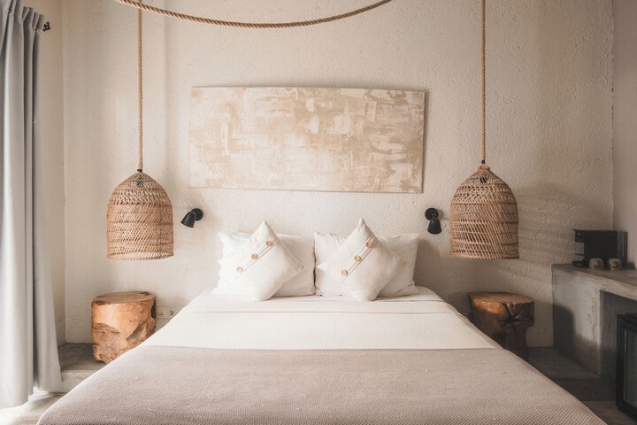 Room 48 of 64