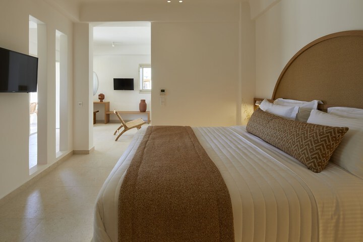 Room 28 of 122