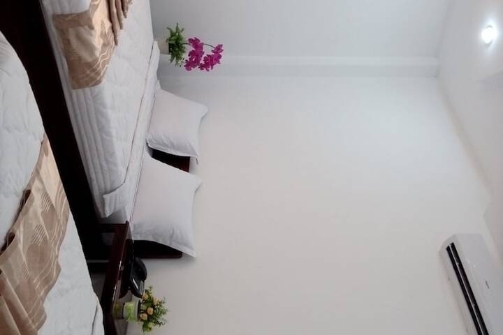 Room 11 of 47