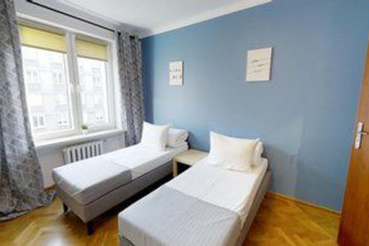 Room 3 of 11