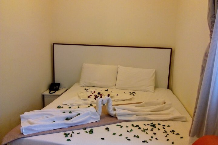 Room 3 of 25