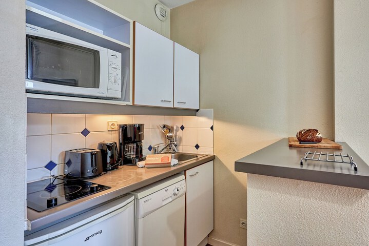 Private kitchenette