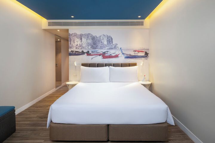 Room 27 of 175