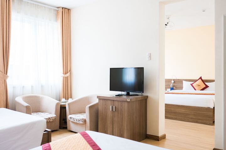 Room 10 of 72