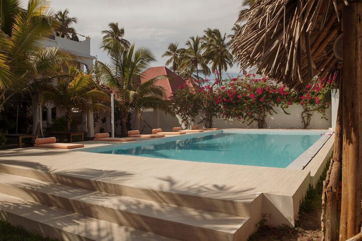 Pool 58 of 85