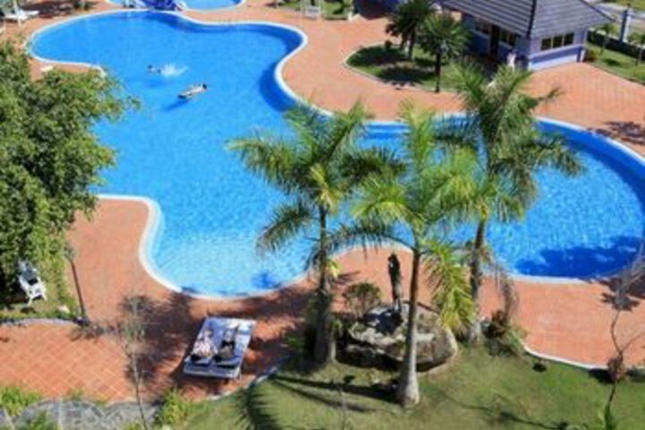 Pool 80 of 94