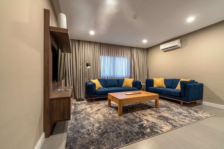 Room 13 of 25