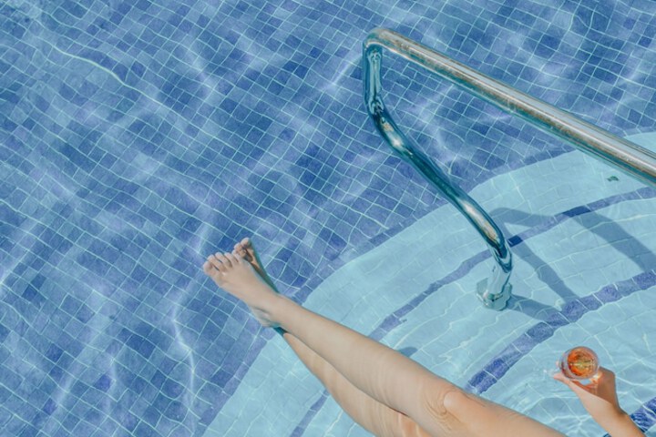 Pool 52 of 112