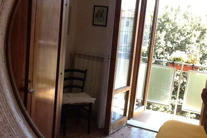 Room 15 of 17