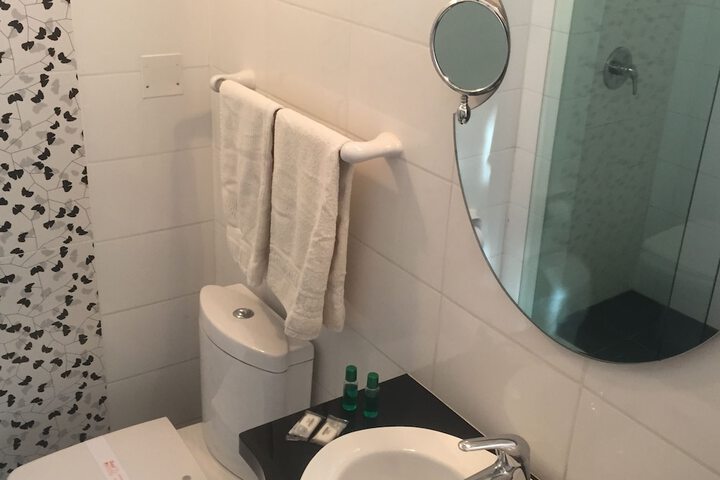 Room 18 of 32