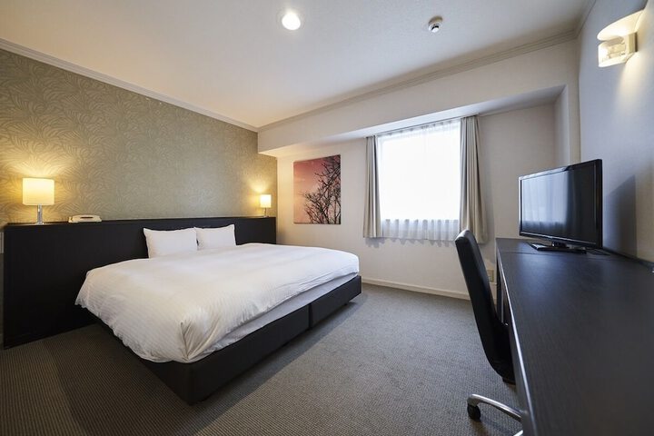 Room 15 of 31