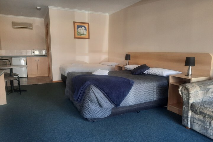 Room 16 of 29