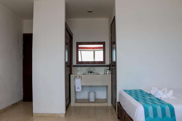 Room 21 of 47