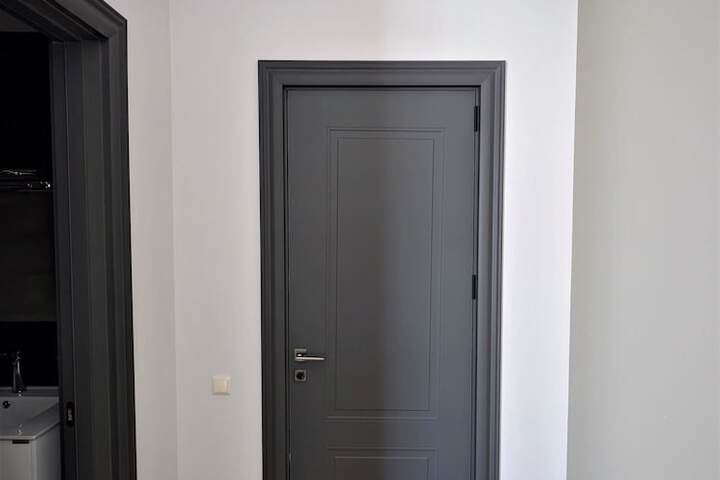 Room 4 of 6