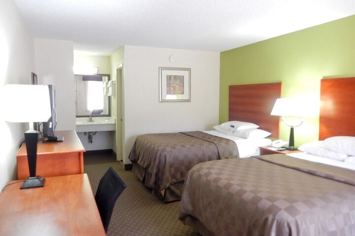 Room 13 of 21