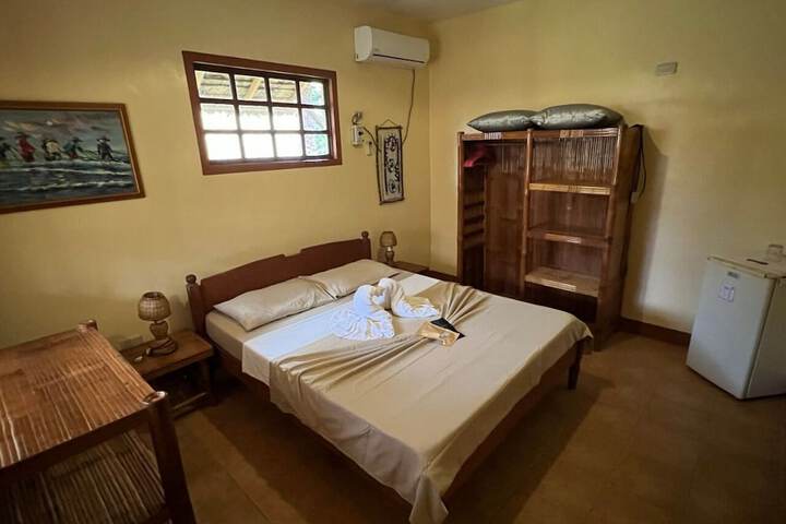 Room 6 of 122