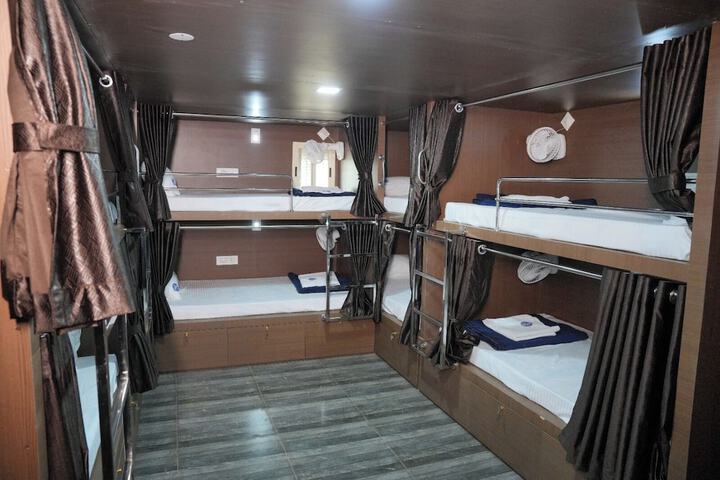 Room 18 of 28