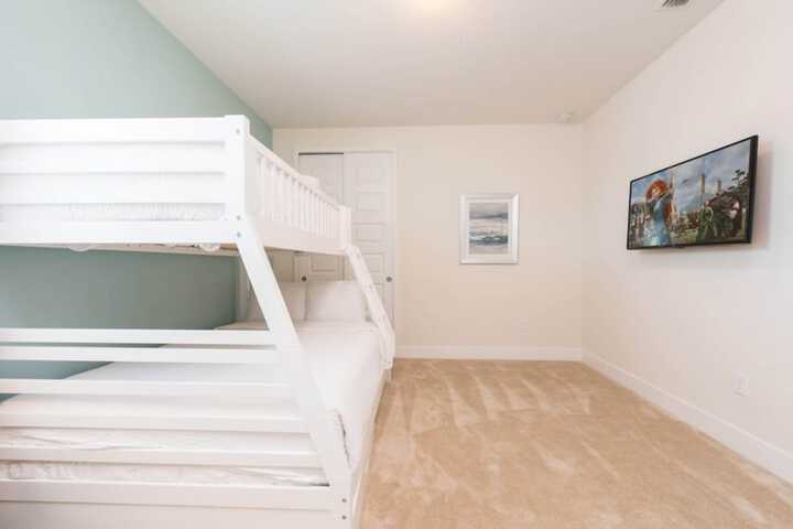 Room 10 of 31