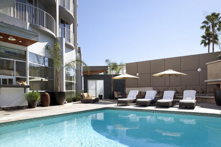 Pool 29 of 49