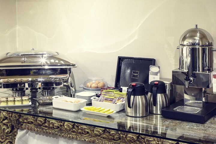 Breakfast/Coffee Service 52 of 86