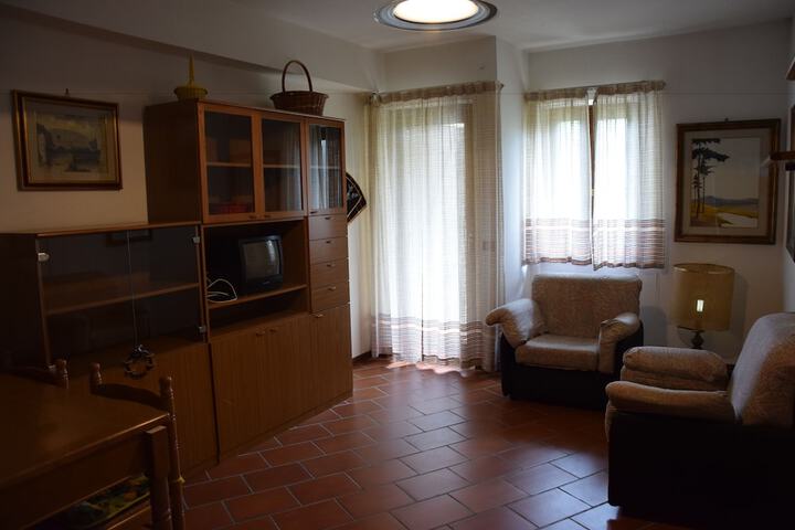 Room 12 of 19