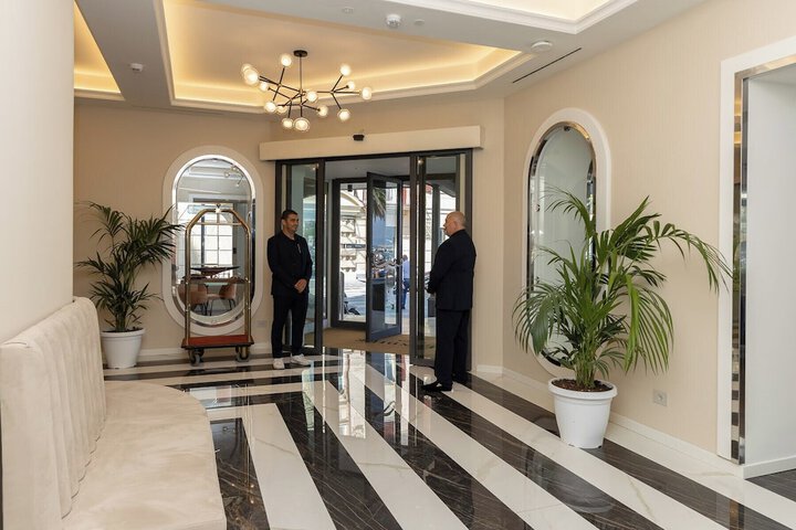Hotel Interior 4 of 118