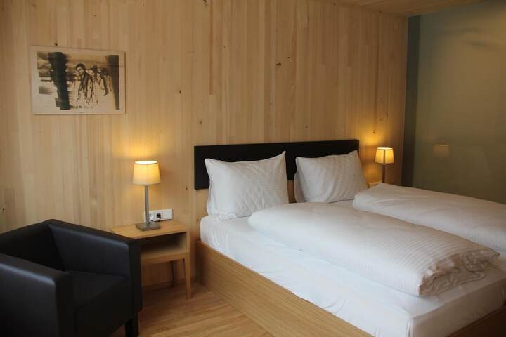 Room 12 of 52