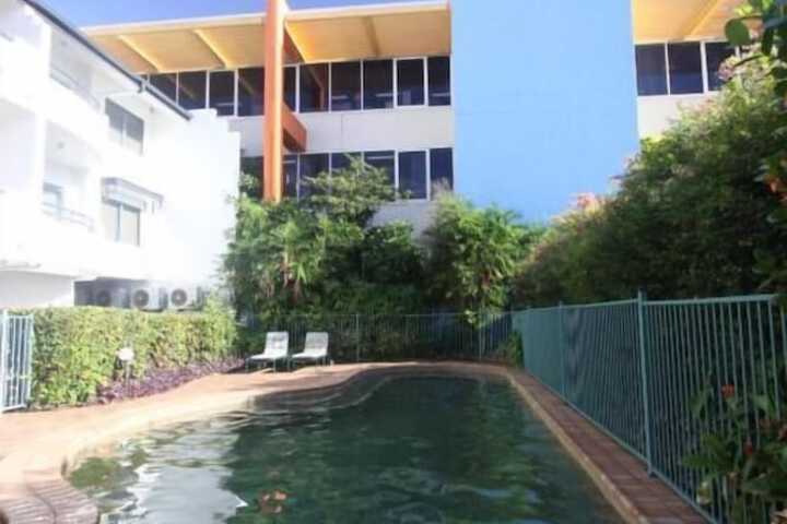 Hotel Pool